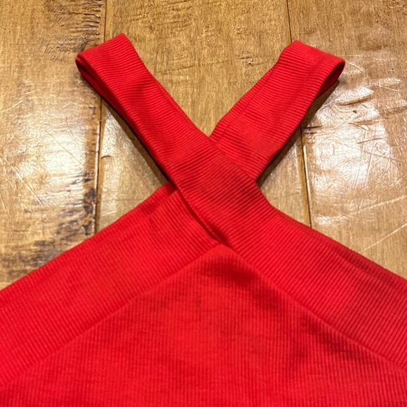 SHEIN Rib Knit Halter Crop Top - Picture 5 of 8